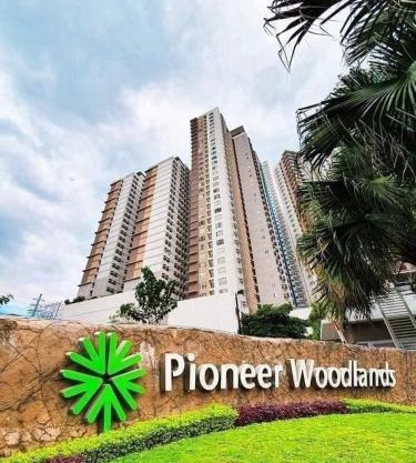 Pioneer Woodlands Mandaluyong