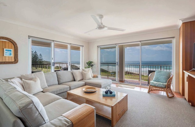 Pippi Beach Penthouse - Oceanstays - Pool