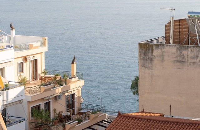 Piraeus 1 bedroom 4 persons apartment