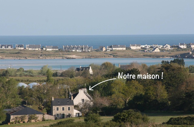 Plouescat: Typical Breton house and beautiful garden near Kernic Bay