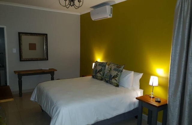 Poetry Guestrooms