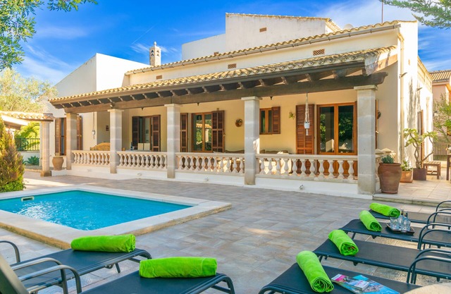 Pomeres 9 - Three Bedroom Villa, Sleeps 6