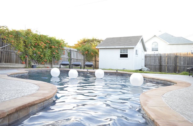 Pool Side Texas Style Retreat