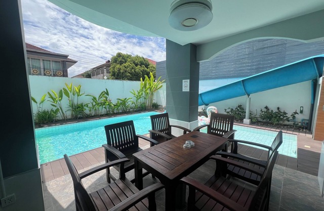 pool villa near Jomtien beach