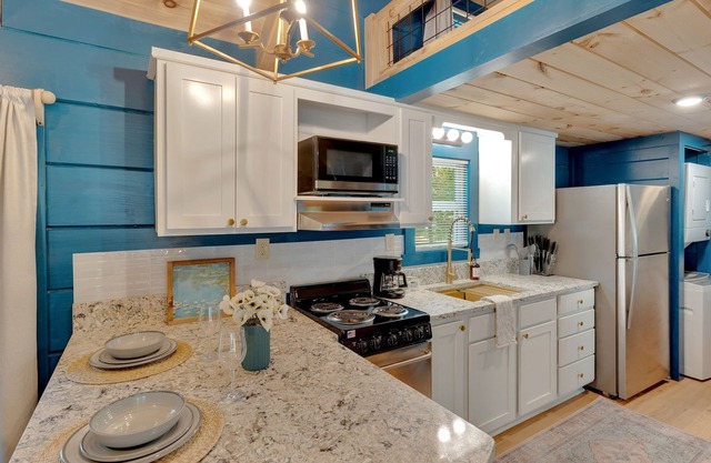 Pops Cabin | Lookout Mountain | Luxury Tiny Home