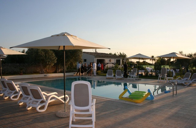 Porcupine house with swimming pool and solarium