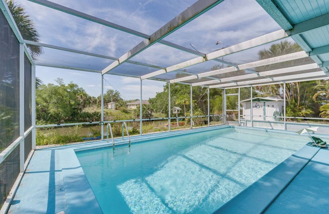 Port Charlotte Retreat w/Lanai + Private Pool!