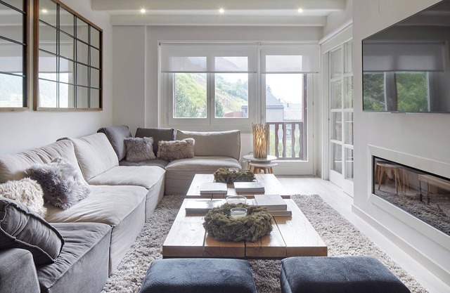 Port Luxe by FeelFree Rentals
