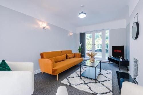 Premium 3-Bed Detached by Papermill, Deeside - Wirral