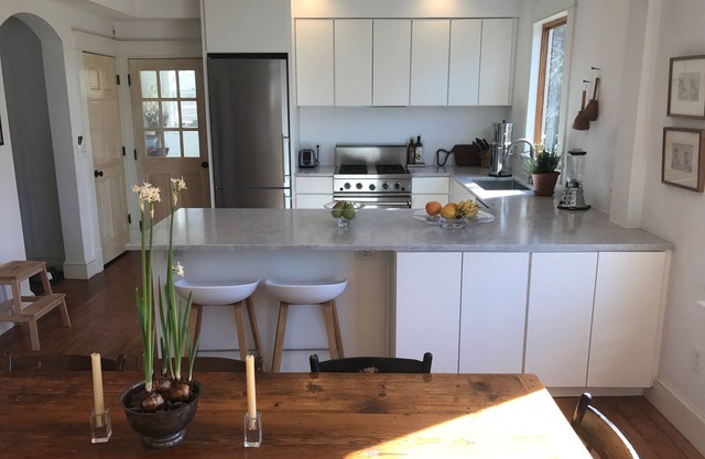 Premium Downtown Charlottesville 1900's Renovated Abode in Belmont Neighborhood