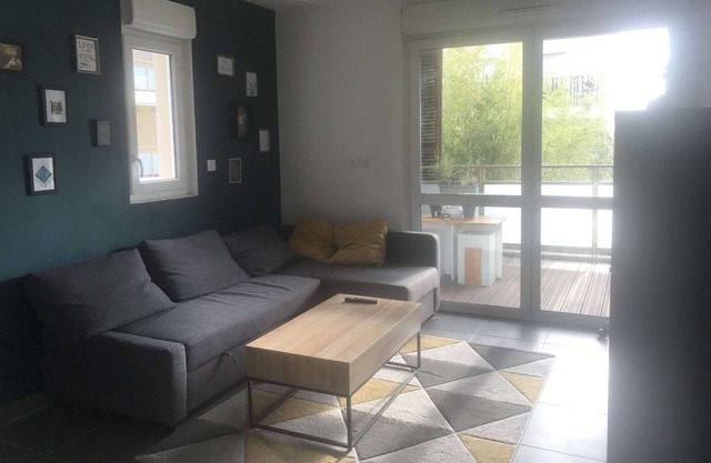 Pretty cozy nest with terrace