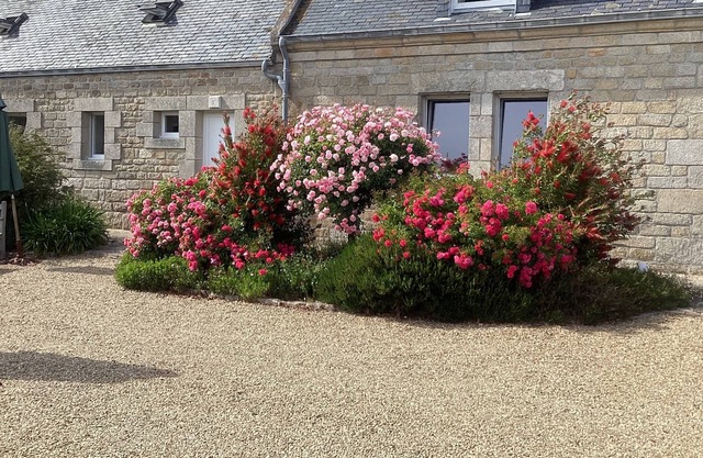 Pretty penty with large private courtyard