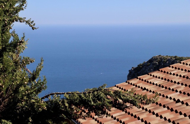 Pretty Studio, Exceptional Situation, Sea And Mountain. Between Nice And Monaco.