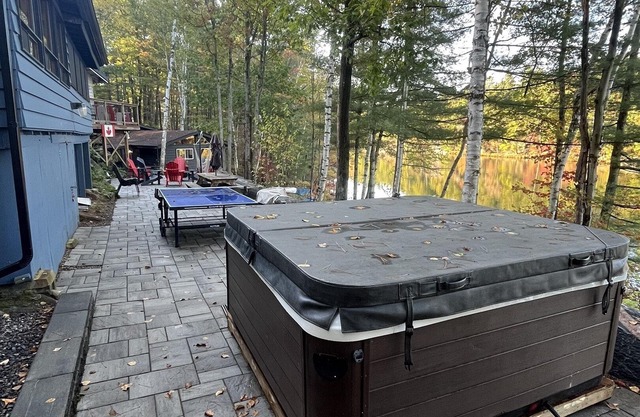 Private 3 Cottage Family Compound in Gravenhurst