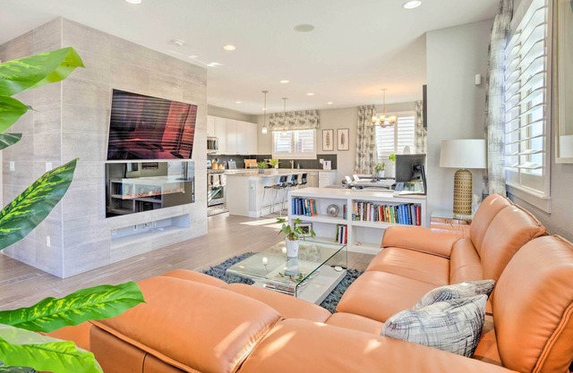 Private Balcony: Pet-Friendly Denver Escape!