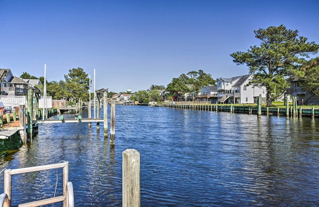 Private Boat Dock: Fun OBX Family Getaway w/Deck