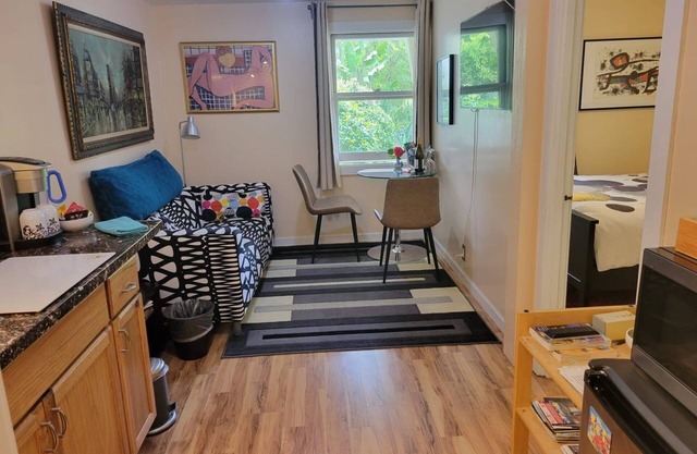 Private Charming Garden Guest Suite Presidio Hts.