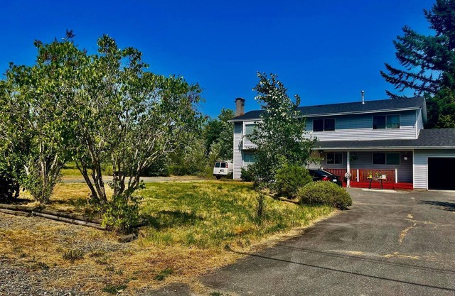 Private Country Chic Spacious with ample Parking