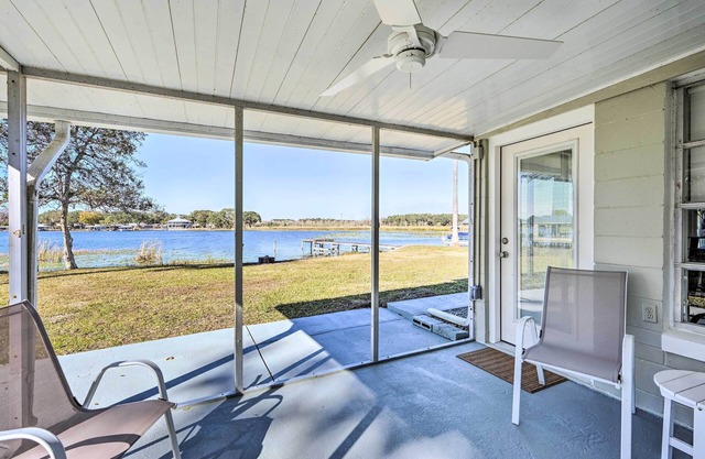 Private Dock + Grill: Sunny Lake Weir Retreat!