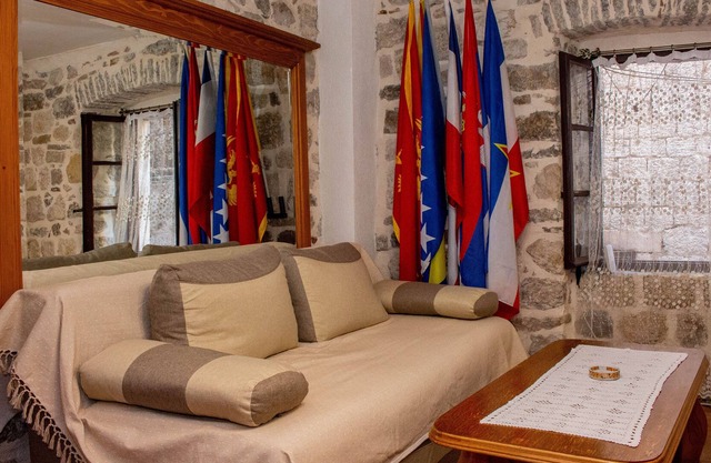 Private double room in the Old Town in Kotor