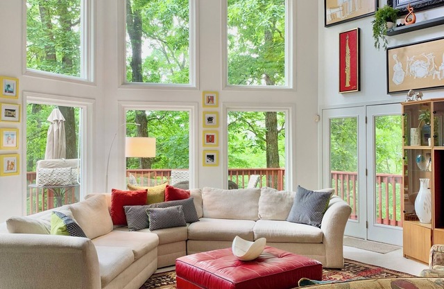 Private Hilltop Wooded Setting-Book now for a 15% weekly discount!