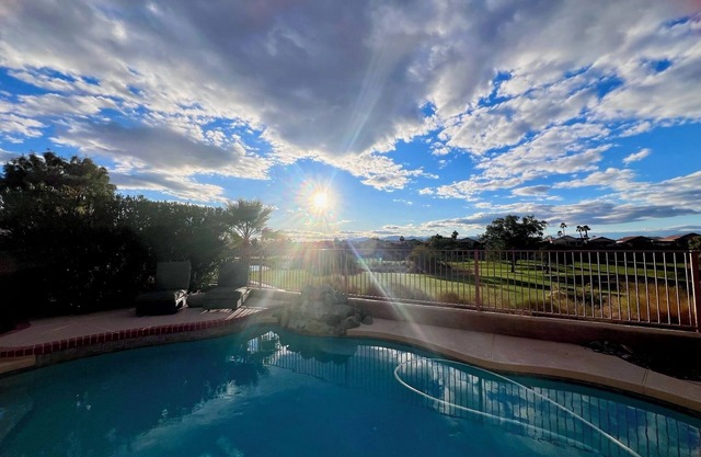 Private Home w/Heated Pool & Breathtaking Sunsets on Coyote Lakes Golf Course!