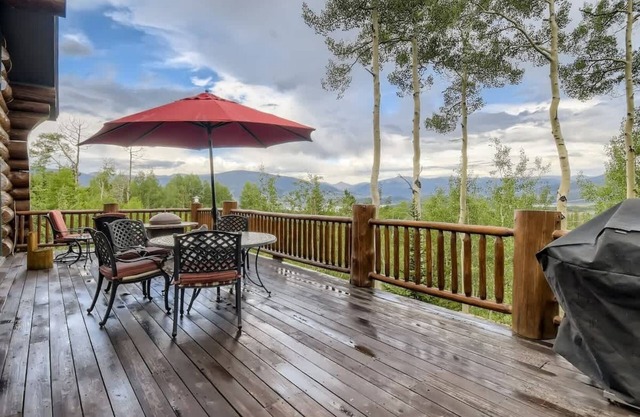 Private Hot Tub in Amazing Home Away From Home!