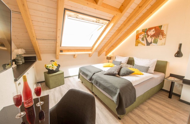 Private luxury apartment for 1 (-2) persons - the alternative to a hotel!