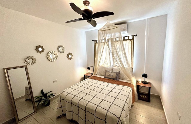 Private One-Bedroom Retreat - Relaxing Patio, Free Bikes