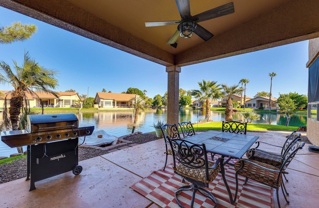 Private Patio & Grill: Lakefront Chandler Home