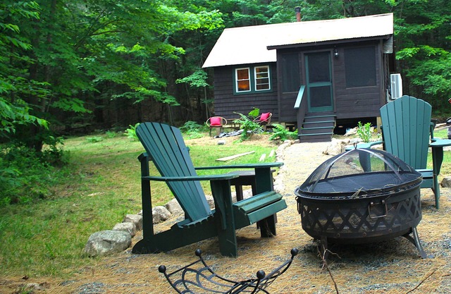 Private Pinecone Cabin just steps away from ADK Rail Trail and Lake