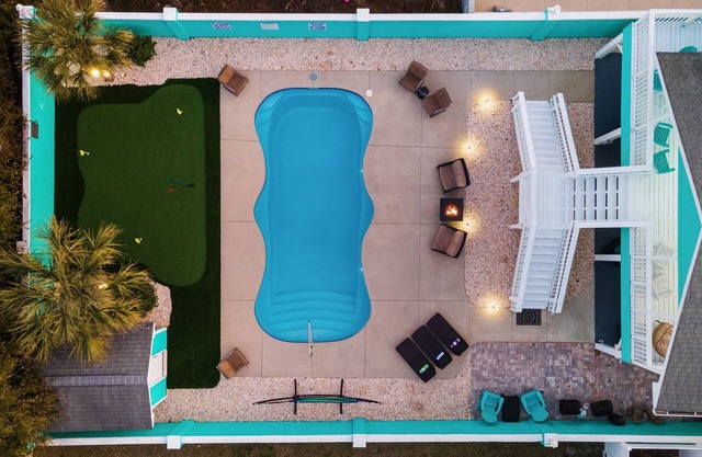 Private Pool! Ocean Views! 200 ft to Beach! Putting Green! Firepit! Ping Pong!