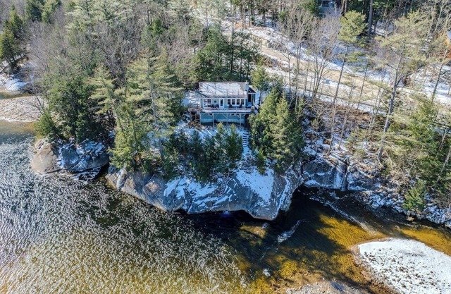 Private River Access & Mtn Views