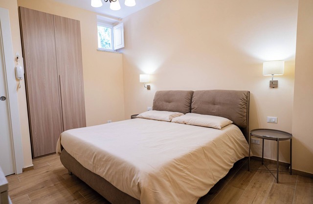 Private room with bathroom