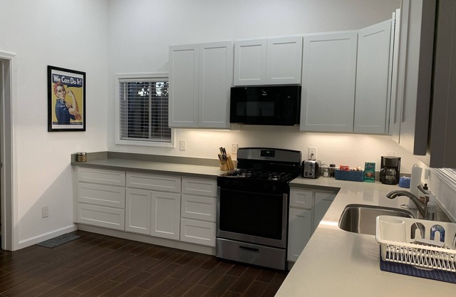 Private Studio Apartment with Huge Kitchen