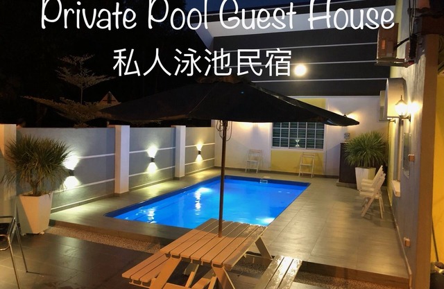Private Swimming Pool With Jacuzzi