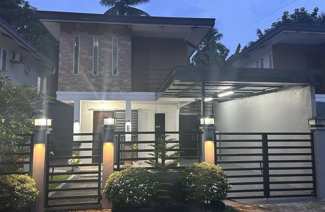 Private townhouse, located in a private subdivision with guards on site.