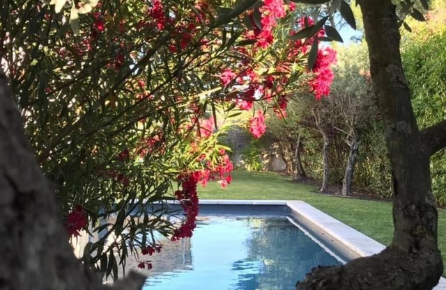 Private Villa in Bouches du Rhône with private swimmingpool, 3 bedrooms