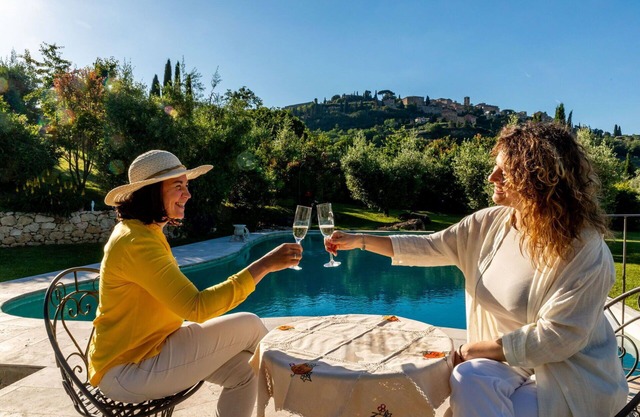 Private Villa with private pool, A/C, hot tub, WIFI, TV, patio, pets allowed, panoramic view