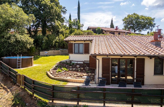Private Villa with A/C, hot tub, private pool, WIFI, TV, patio, pets allowed, panoramic view
