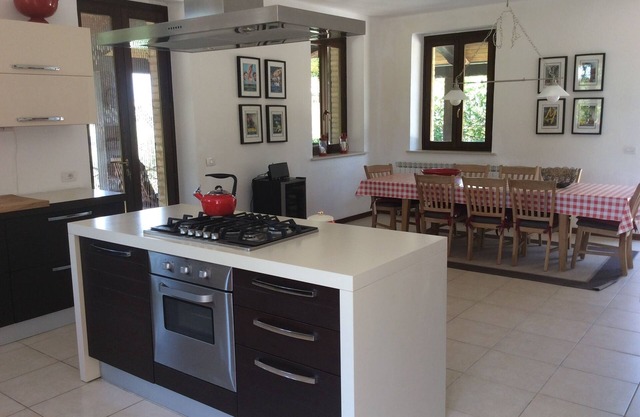 Private Villa with Pool with stunning views in the 'Real' Italy