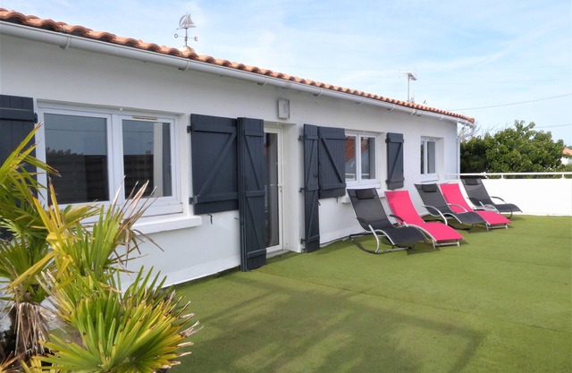 PROMOS House 5 BEDROOMS/10 BEDROOMS in NOIRMOUTIER-EN-L'ILE (Centre)