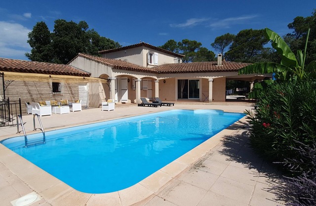 Provencal villa in the center var