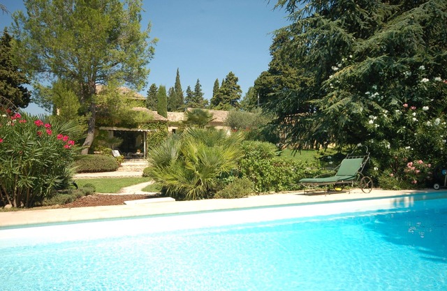 PROVENCAL WITH POOL