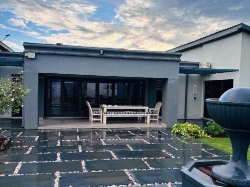 Pula Nala Lodge Bed & Breakfast