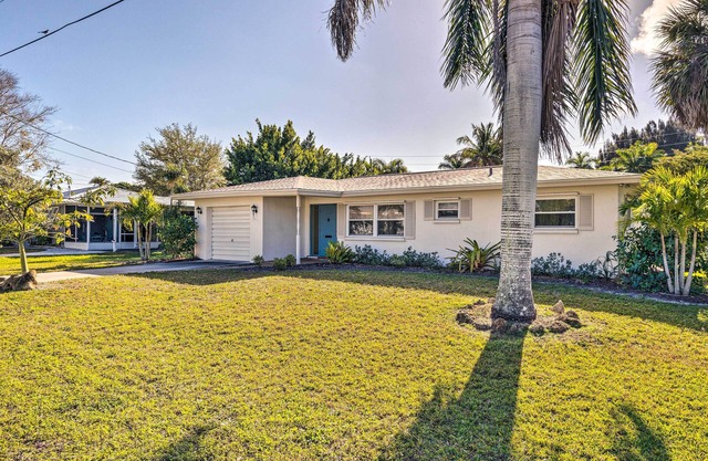 Punta Gorda Home with Backyard ~ 1 Mile to Dtwn!