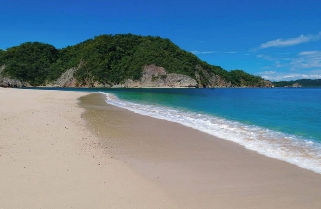 Pura Vida Casa! Saltwater Pool + 2min Walk to Beach