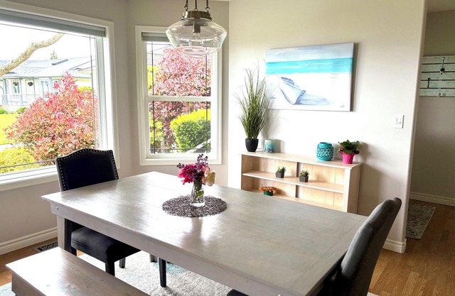 Pure comfort and perfect location, just like you never left home!