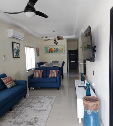 PYRAMID JOY, 2 Bedroom Villa, Ocho Rios, Jamaica