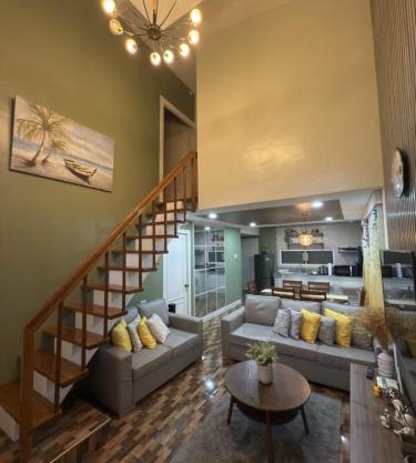 QHouse - 2 Storey House with 4 Bedrooms and 2 Bathrooms